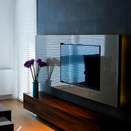 شقة Wsrod Drzew Ii